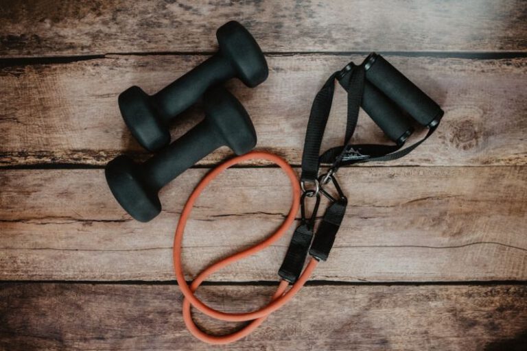 Choosing the Right Fitness Gear for Beginners